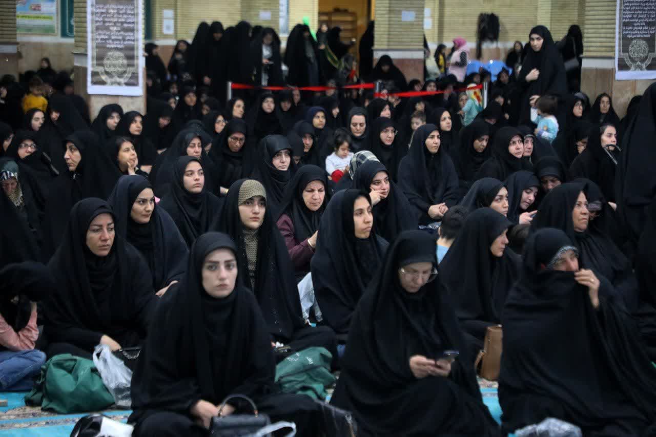 آلبوم تصویری / برگزاری مراسم بزرگداشت و شام غریبان شهدای خدمت در مصلی حضرت امام (ره) ارومیه