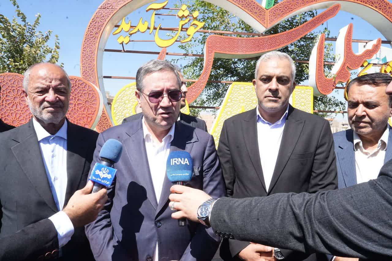 آغاز سفر استاندار آذربایجانغربی به شهرستان سلماس + تصاویر