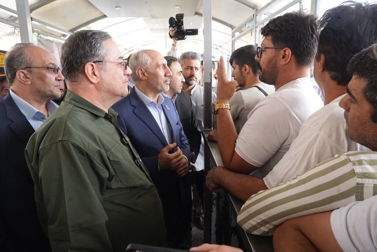 تأکید معاون رئیسجمهور و استاندار آذربایجانغربی بر تأمین اعتبارات توسعه گمرک و پایانه مرزی بازرگان + تصاویر