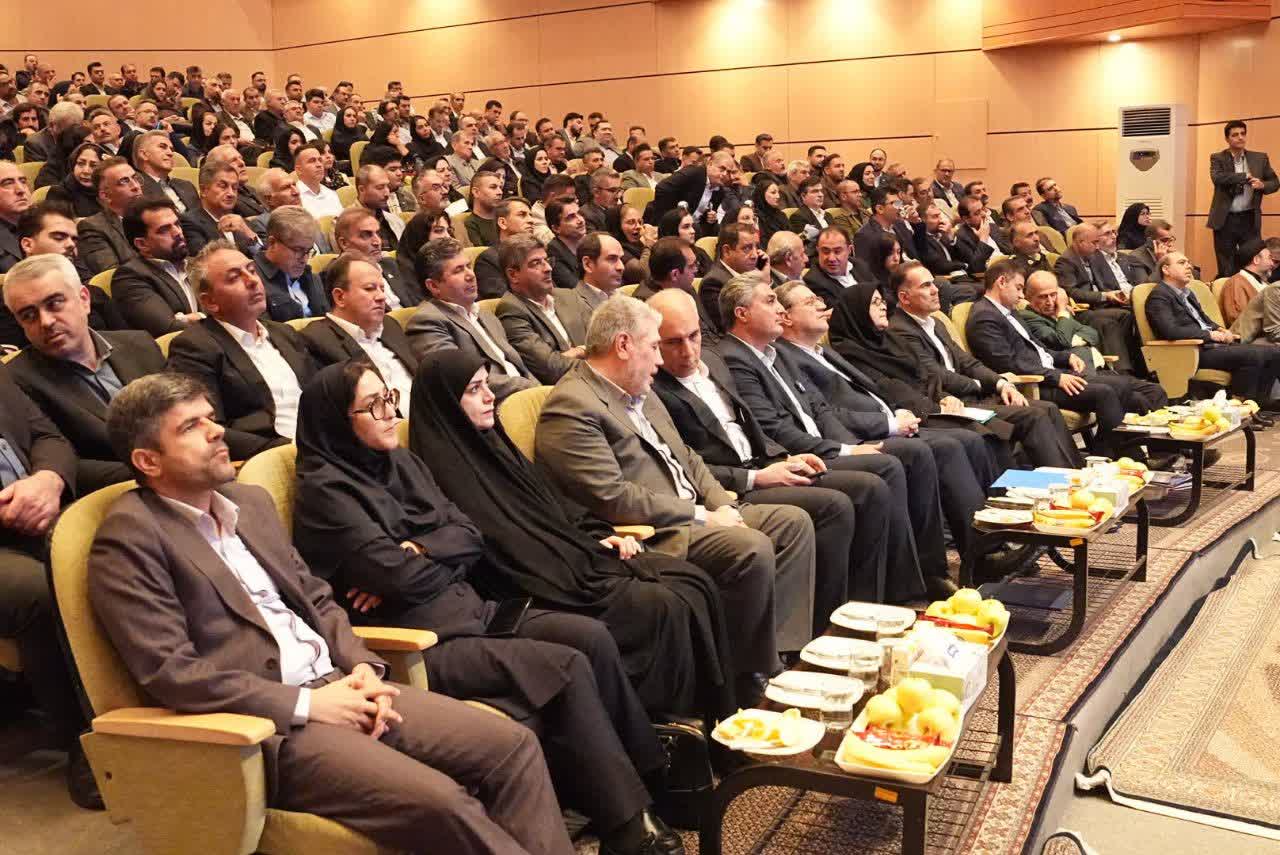 آلبوم تصویری / برگزاری آیین تجلیل از واحدهای نمونه استاندارد آذربایجانغربی
