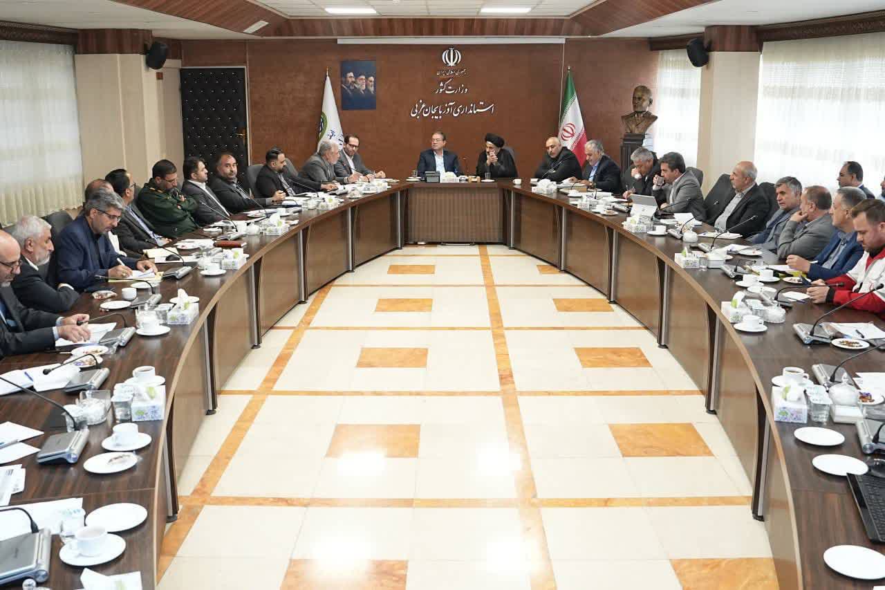 برگزاری جلسه ستاد پشتیبانی جنگ و بازسازی مناطق آسیب دیده در آذربایجانغربی + تصاویر