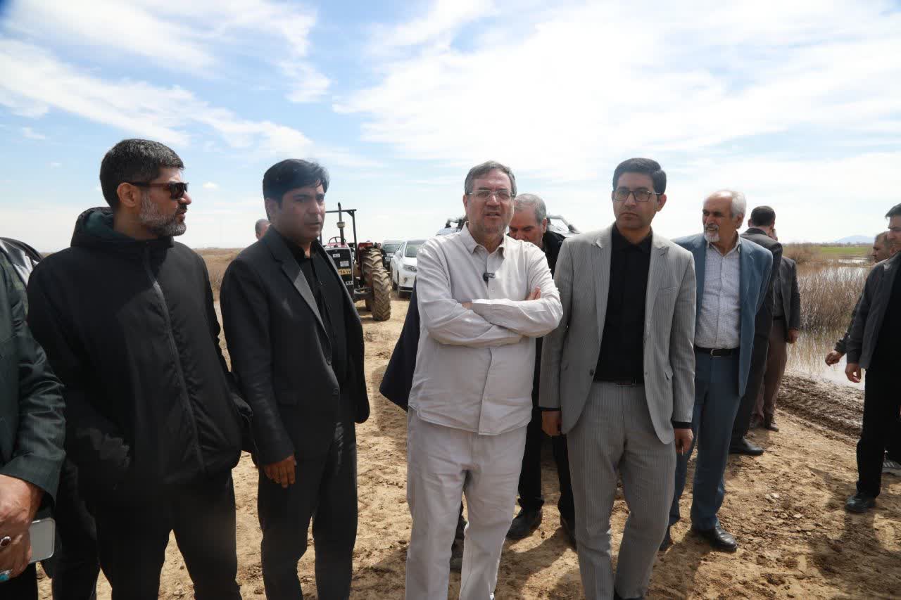 حضور میدانی و بازدید استاندار آذربایجان‌غربی از جریان انتقال آب از رودخانه‌های حوضه آبریز به دریاچه ارومیه + تصاویر