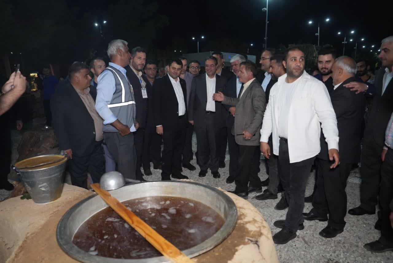 آلبوم تصویری / آغاز هشتمین جشنواره انگور ارومیه