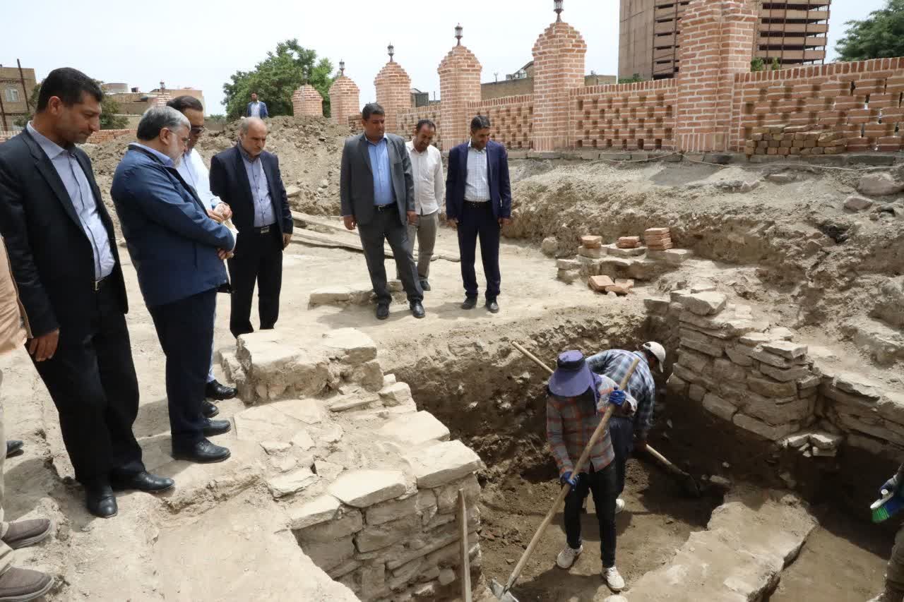 آلبوم تصویری / بازدید استاندار آذربایجانغربی از مسجد جامع ارومیه