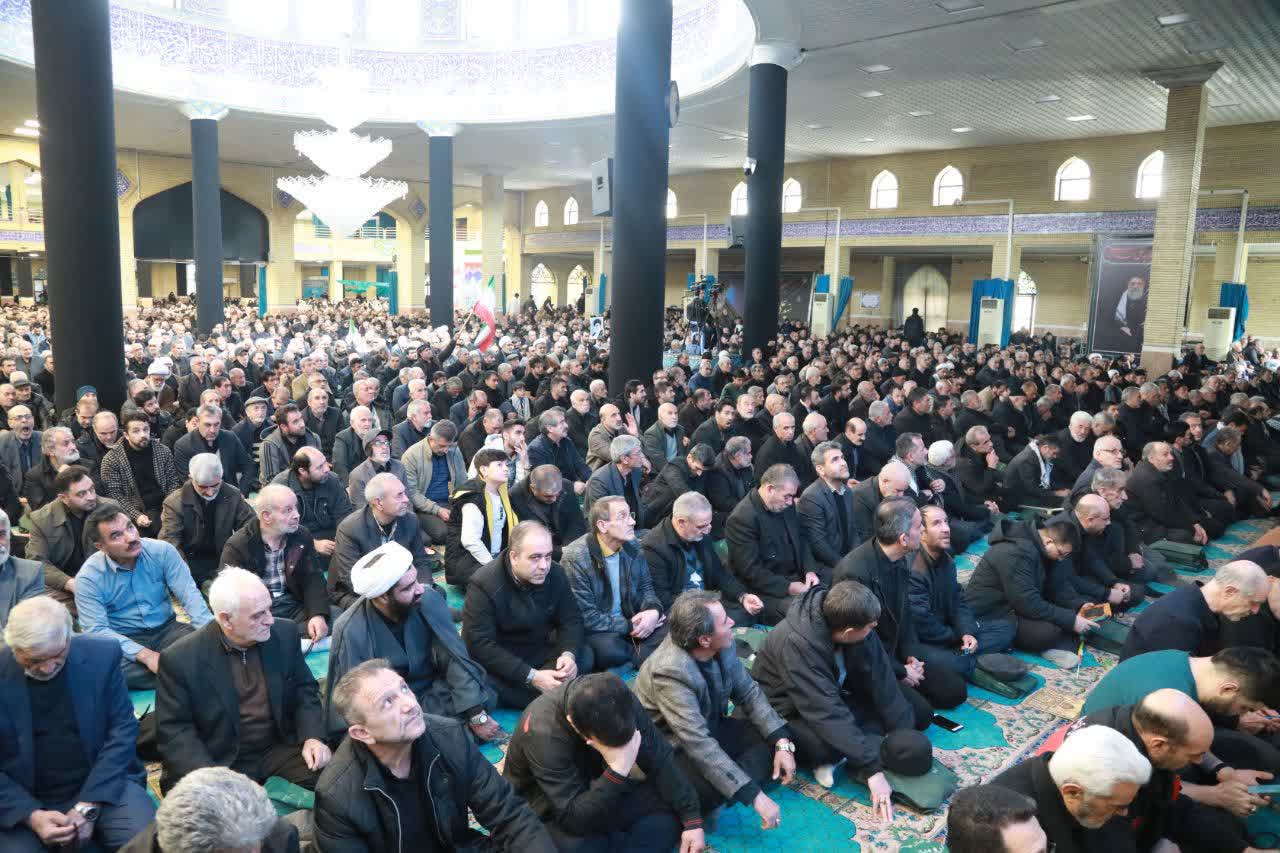 تشییع پیکر شهدای جنگ رمضان در ارومیه + تصاویر