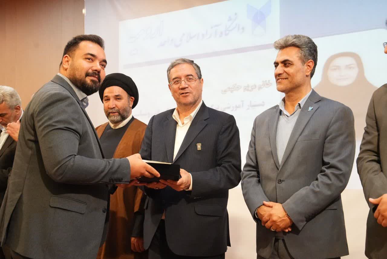 آلبوم تصویری / برگزاری آیین بزرگداشت روز معلم و استاد در ارومیه
