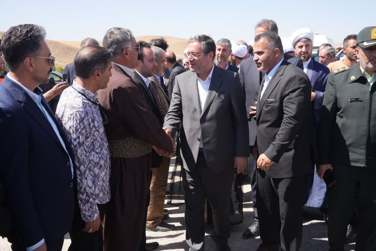 آغاز سفر استاندار آذربایجانغربی به شهرستان تکاب + تصاویر