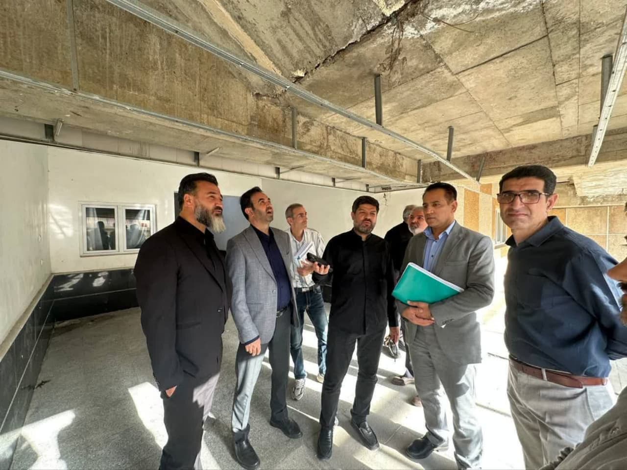 بازدید معاون هماهنگی امور عمرانی استاندار آذربایجانغربی از ورزشگاه 15 هزار نفری شهید باکری ارومیه