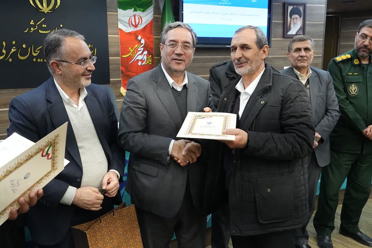 برگزاری نشست صمیمی استاندار آذربایجان‌غربی با رزمندگان غواص دفاع مقدس + تصاویر