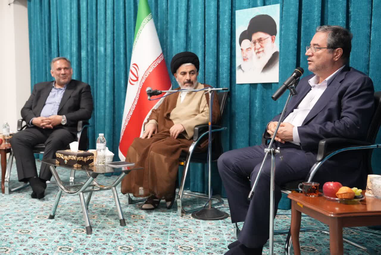 آلبوم تصویری / دیدار استاندار آذربایجانغربی و اعضای کمیسیون اقتصادی مجلس با نماینده ولی فقیه در استان