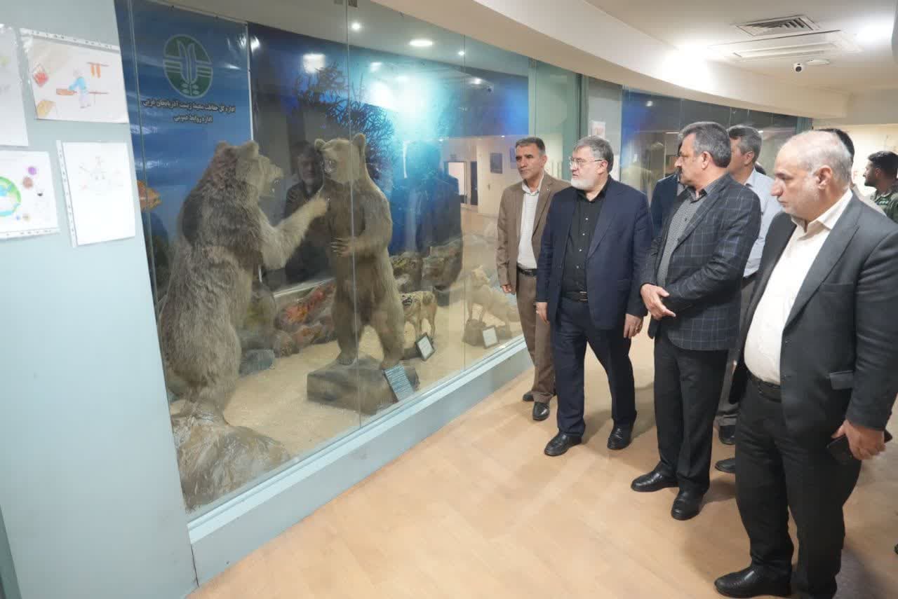 بازدید استاندار آذربایجانغربی از موزه تاریخ طبیعی ارومیه + تصاویر