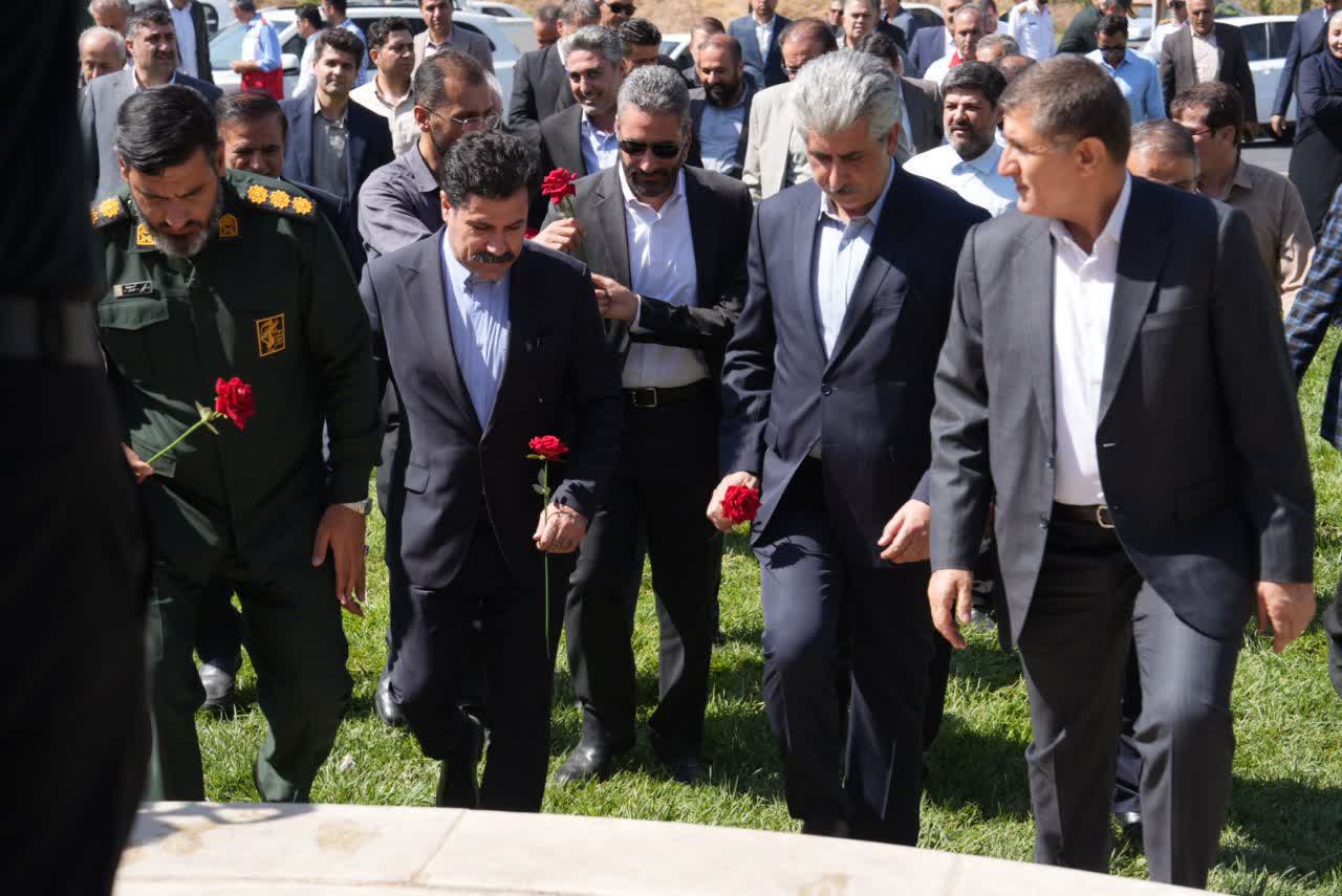 معاون رئیسجمهور وارد شهرستان مهاباد شد + تصاویر