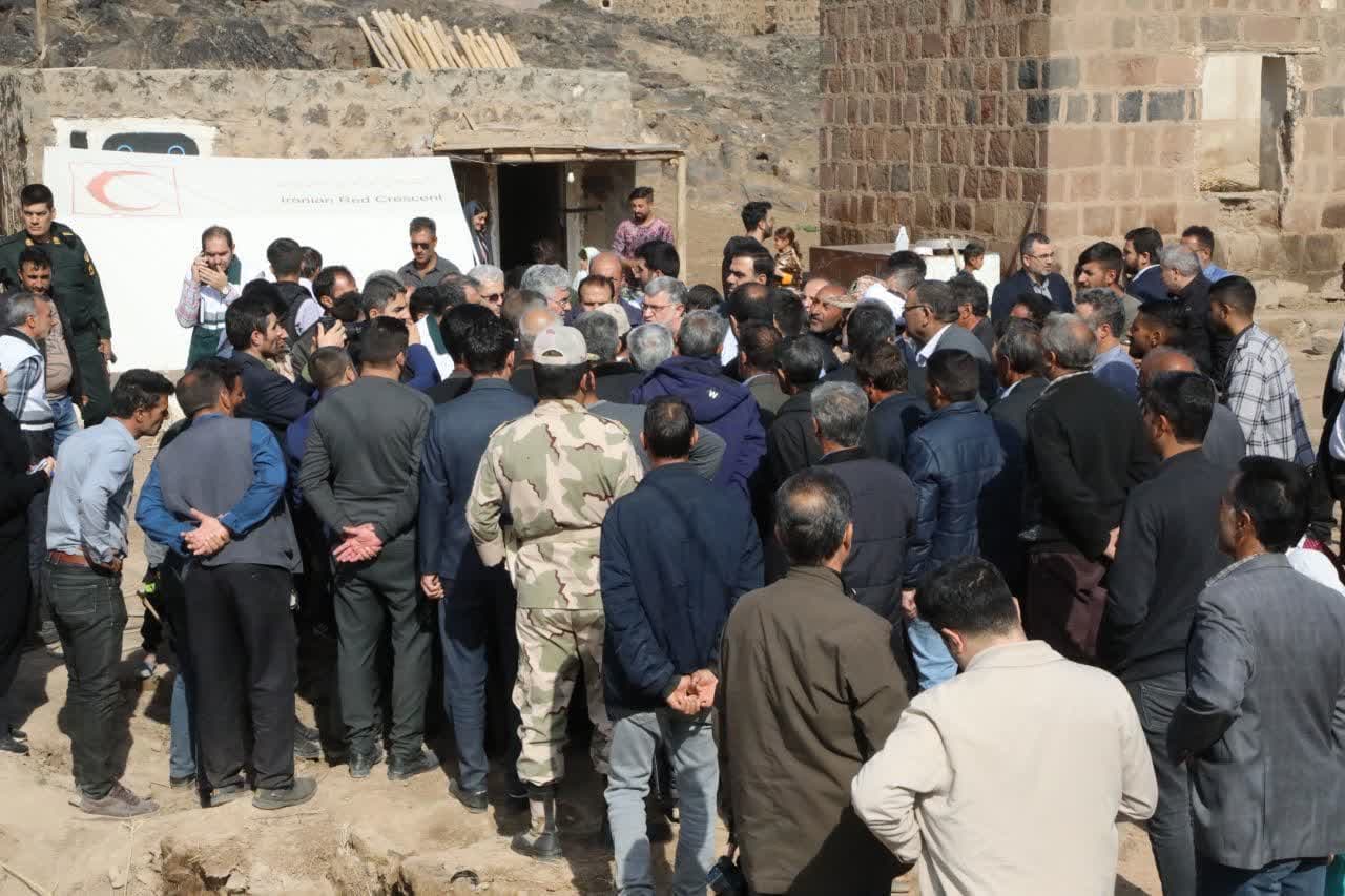 آلبوم تصویری / حضور استاندار آذربایجانغربی در جمع مردم روستای مرزی سوریک ماکو