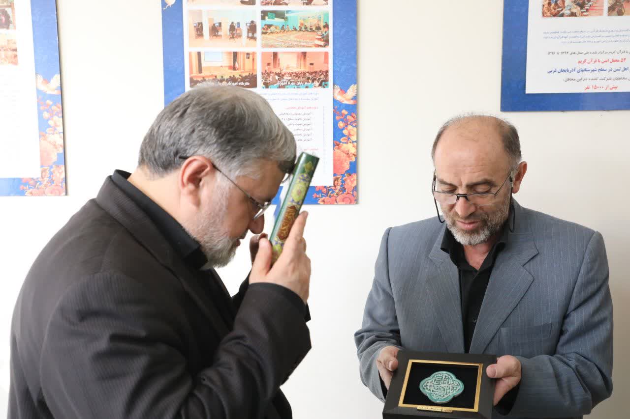 آلبوم تصویری / بازدید استاندار آذربایجانغربی از موسسه دارالحافظین ارومیه