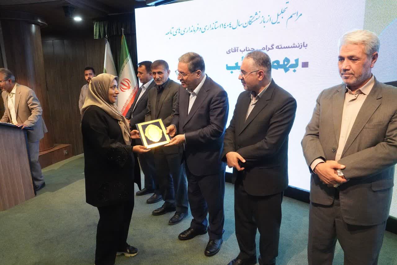 آلبوم تصویری / برگزاری آیین تکریم بازنشستگان استانداری، فرمانداریها و بخشداریهای آذربایجانغربی