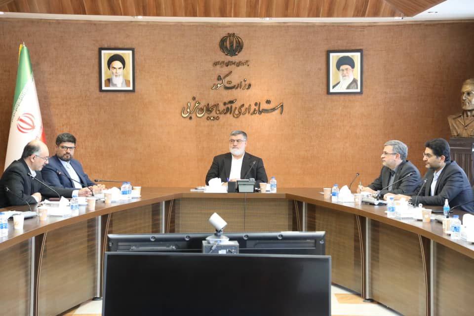 آلبوم تصویری / جلسه هماندیشی مدیر اجرایی طرح ملی نجات دریاچه ارومیه با هیات علمی دانشگاه ارومیه