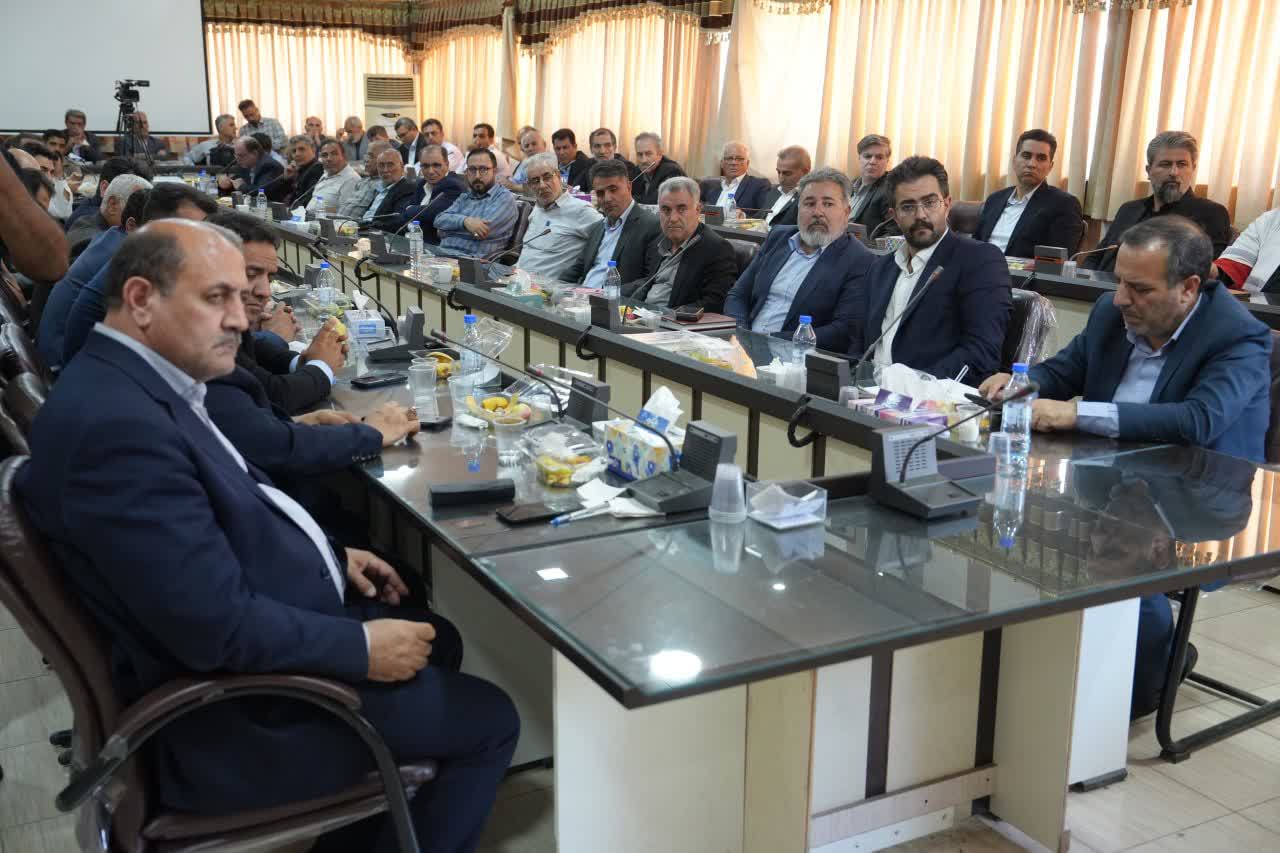 برگزاری نشست استاندار آذربایجانغربی با فعالان اقتصادی و سرمایهگذاران میاندوآب + تصاویر