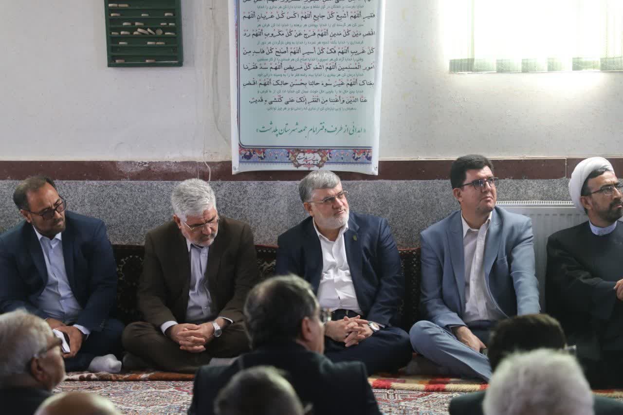 آلبوم تصویری / حضور استاندار آذربایجانغربی در جمع مردم شهر مرگنلر شهرستان شوط