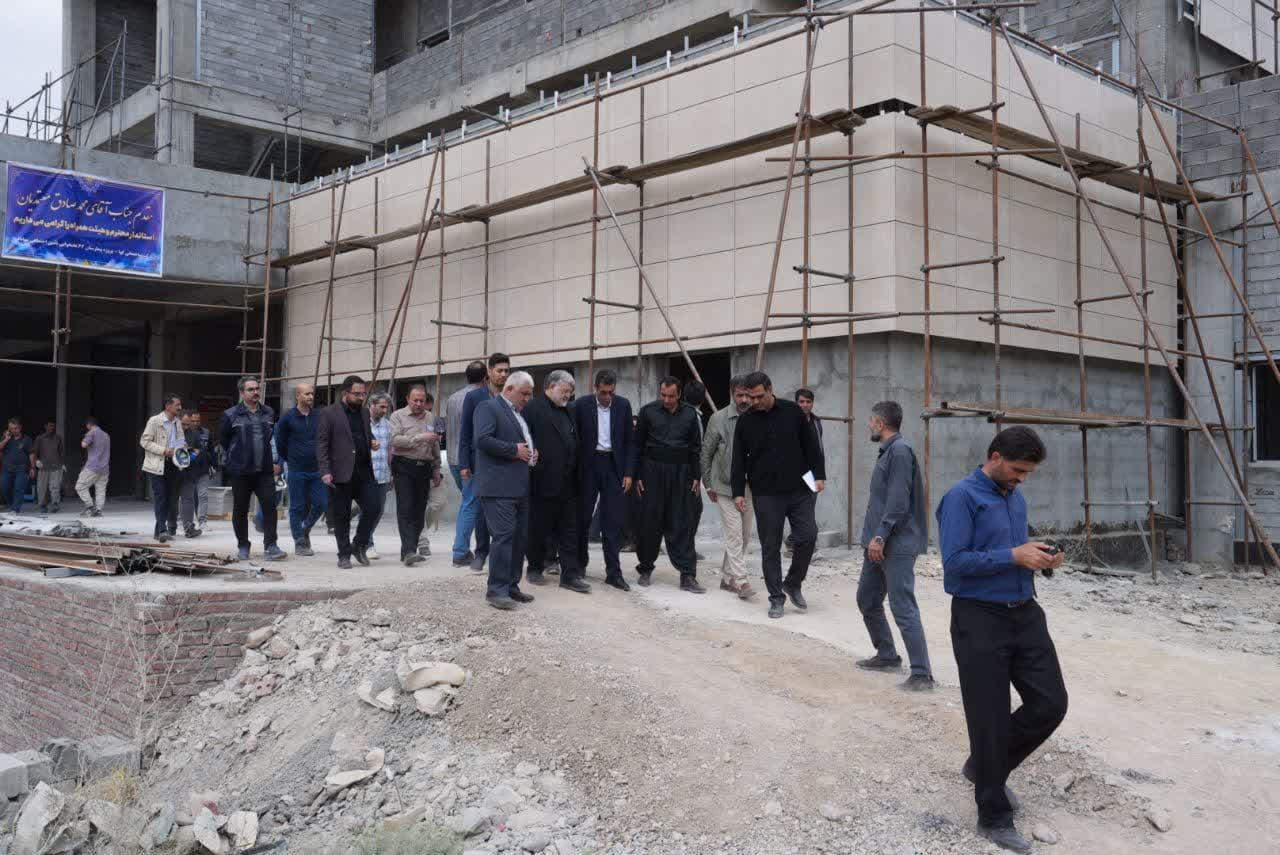 بازدید استاندار آذربایجانغربی از روند احداث بیمارستان تامین اجتماعی مهاباد + تصاویر