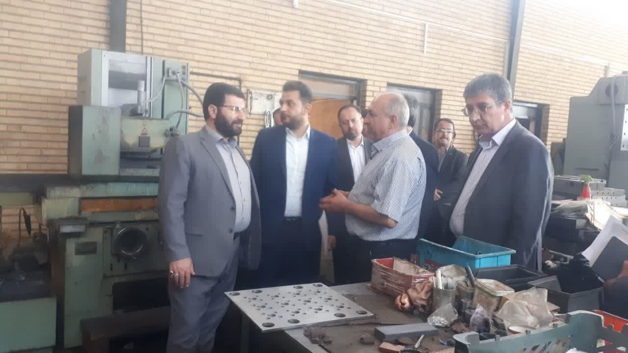 بازدید معاون هماهنگی امور اقتصادی استاندار آذربایجان غربی از سه شرکت تولیدی و صنعتی در ارومیه + تصاویر