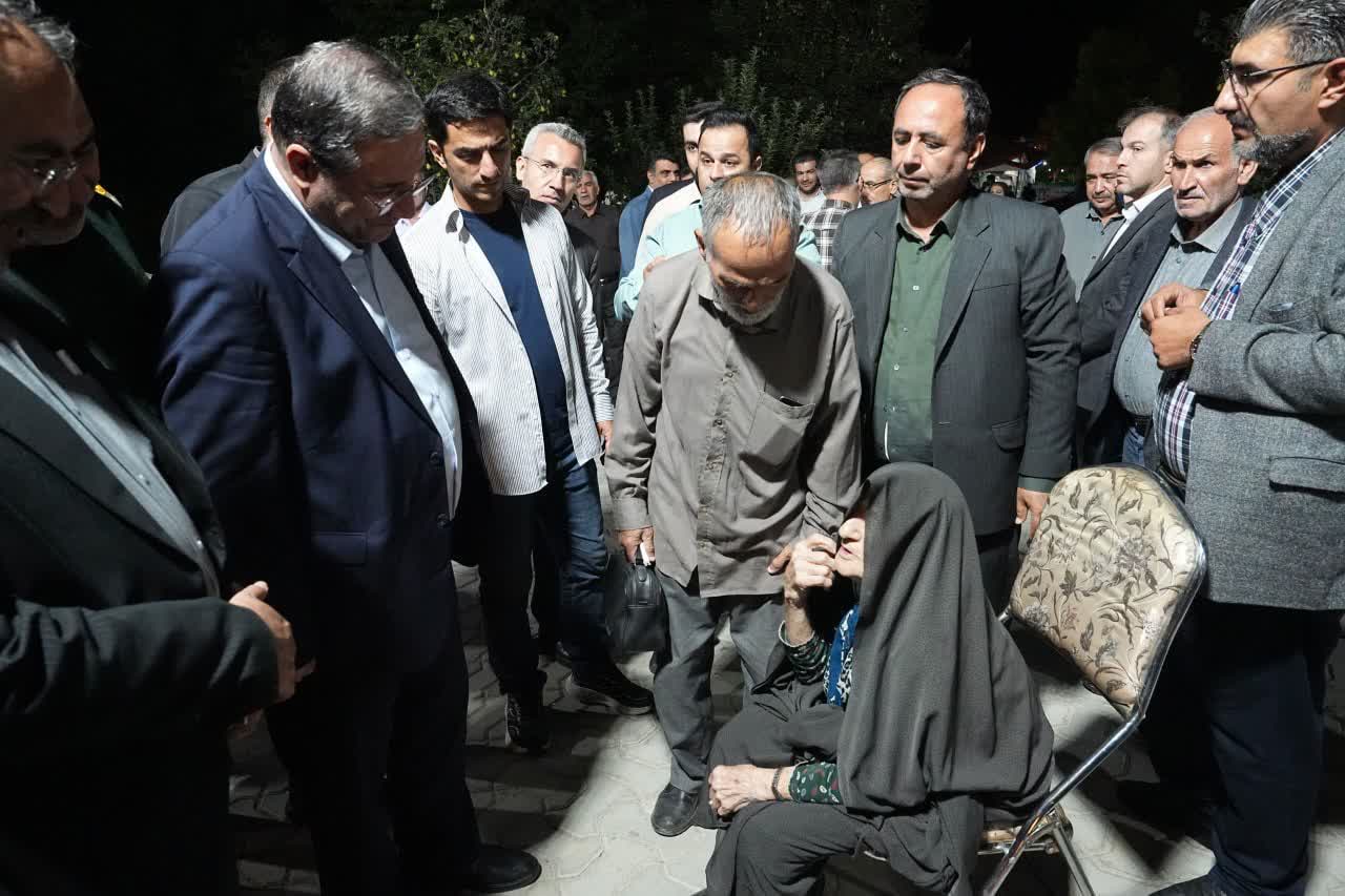 آزادگان، سند زنده ایستادگی و عزت ایران هستند