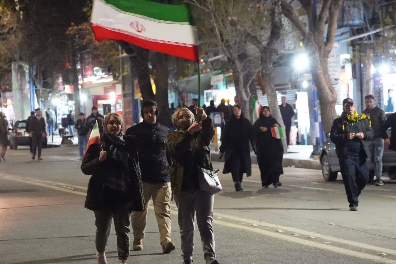 آلبوم تصویری / تداوم تجمعات شبانه مردم ارومیه