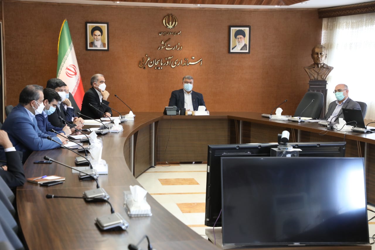 بازدید استاندار آذربایجان غربی از شرکت صنایع شیشه عایق بلوری و شرکت ایران پاش / دیدار با سرمایه گذاران شرکت معدنی طلای زره شوران