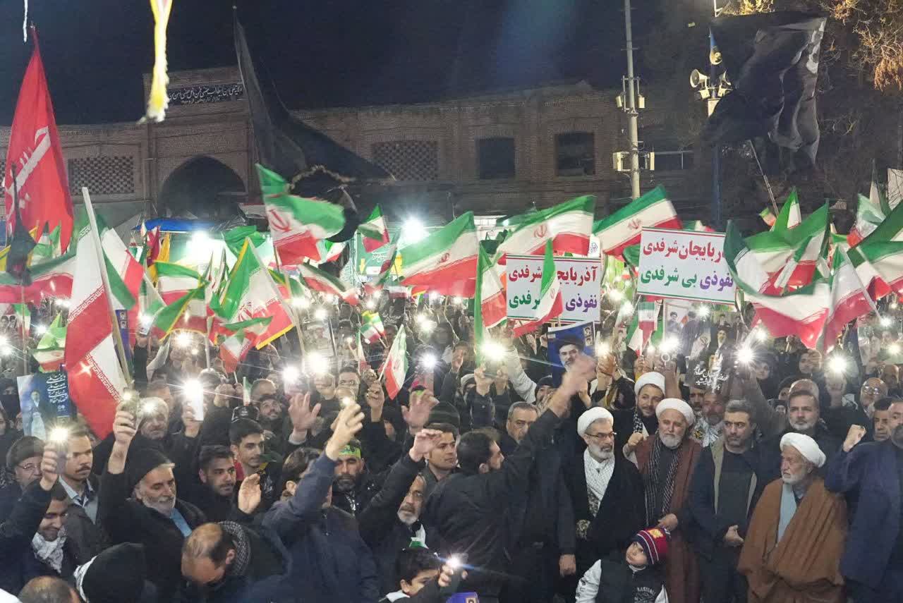 آلبوم تصویری / تداوم تجمعات شبانه مردم ارومیه