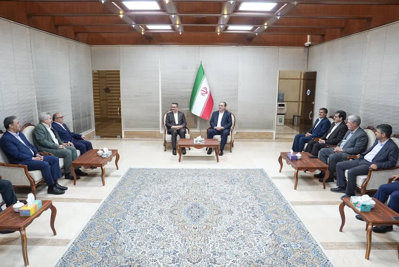 آغاز سفر معاون رئیسجمهور و رئیس سازمان اداری و استخدامی کشور به آذربایجانغربی + تصاویر