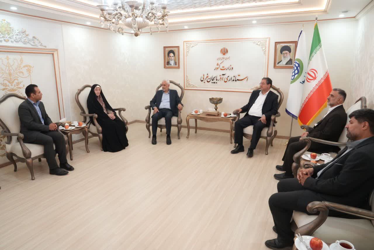 دیدار رئیس فدراسیون بینالمللی ورزشهای زورخانهای و کشتی پهلوانی با استاندار آذربایجانغربی + تصاویر