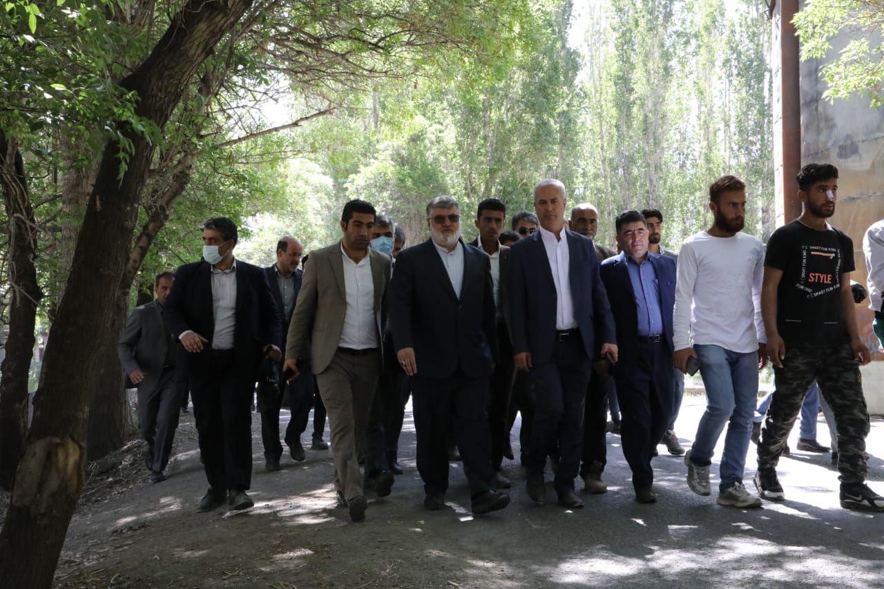 آلبوم تصویری / بازدید استاندار آذربایجانغربی از شهر قطور و روستا و پایانه مرزی رازی