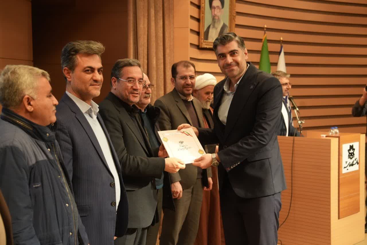 آلبوم تصویری / حضور استاندار آذربایجانغربی در جشنواره تجلیل از برگزیدگان پژوهش و فناوری استان