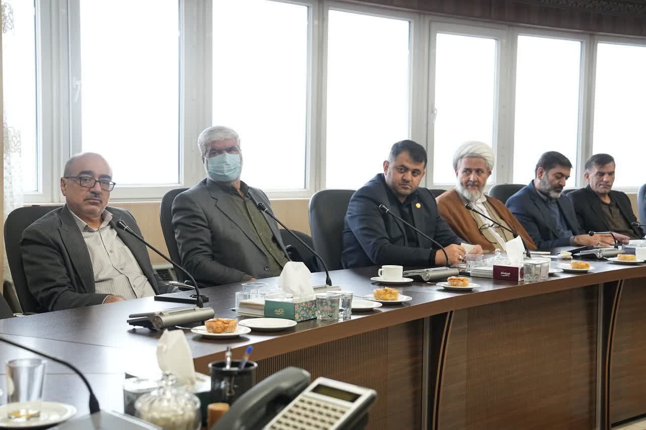 برگزاری جلسه ستاد عالی سرمایهگذاری و تولید استان با محوریت پروژههای شهری ارومیه + تصاویر