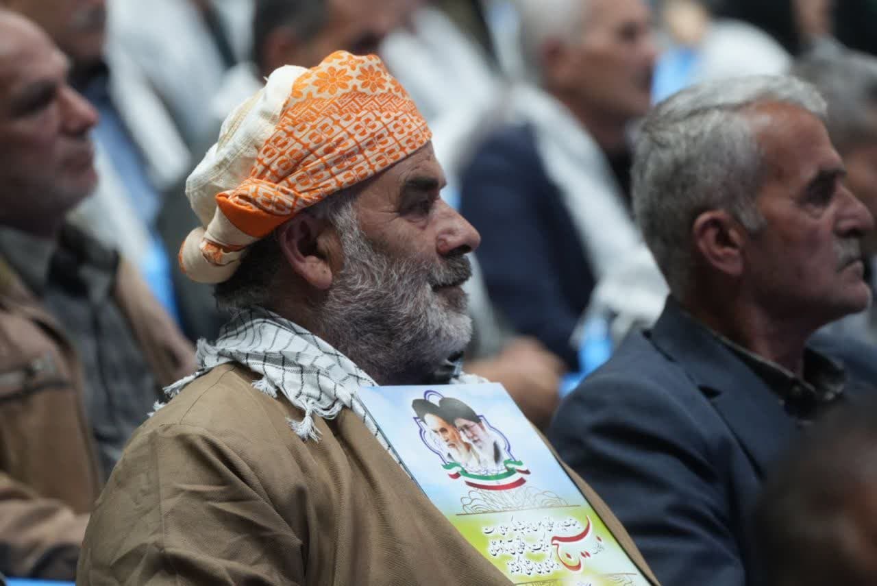 آلبوم تصویری / حضور استاندار آذربایجانغربی در همایش تجلیل از پیشکسوتان و فعالان دفاع مقدس و مقاومت