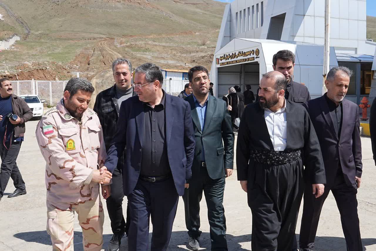 ارزیابی میدانی استاندار آذربایجان‌غربی از روند تردد و مبادلات مرزی در تمرچین + تصاویر