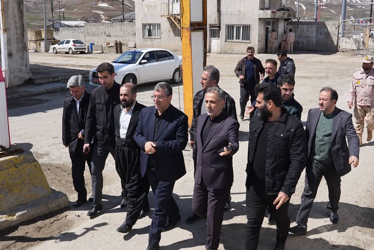 ارزیابی میدانی استاندار آذربایجان‌غربی از روند تردد و مبادلات مرزی در تمرچین + تصاویر