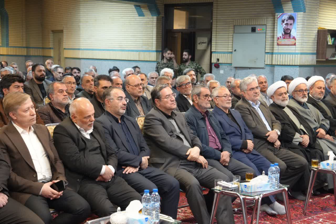 دیدار استاندار آذربایجانغربی با هیئتیها و رزمندگان پایگاه ثارالله ارومیه + تصاویر