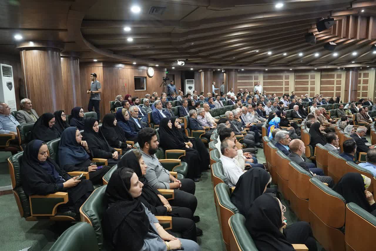 آلبوم تصویری / برگزاری آیین تکریم بازنشستگان استانداری، فرمانداریها و بخشداریهای آذربایجانغربی