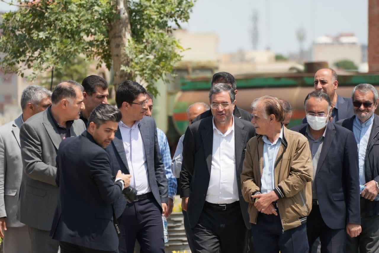 آلبوم تصویری / بازدید استاندار آذربایجانغربی از روند آمادهسازی ساختمان مرکز خدمات سرمایهگذاری استان