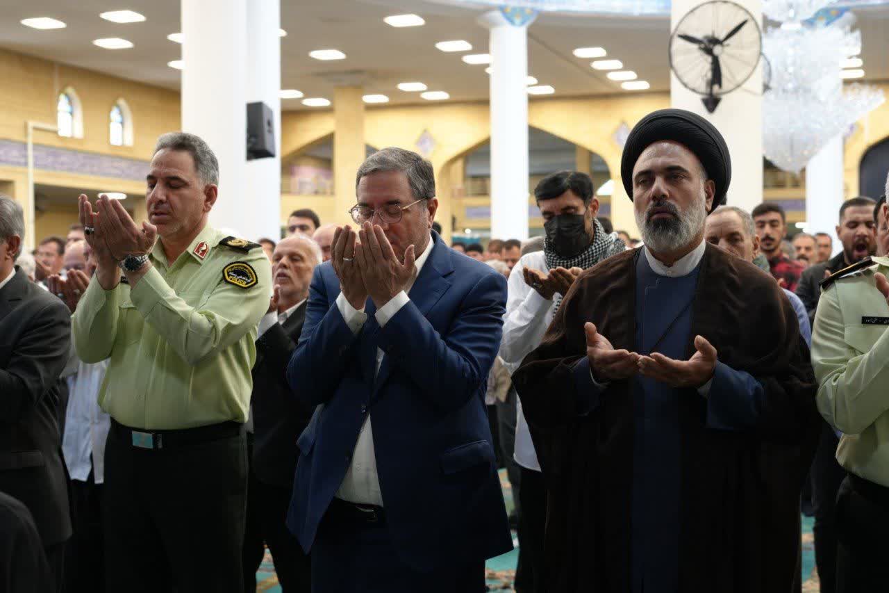 تجلی وحدت و بصیرت در نماز جمعه ارومیه + تصاویر