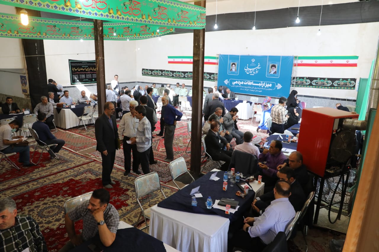 آلبوم تصویری / تشکیل میز ارتباطات مردمی با حضور معاونین استاندار، مدیران ستادی استانداری و مدیران استانی