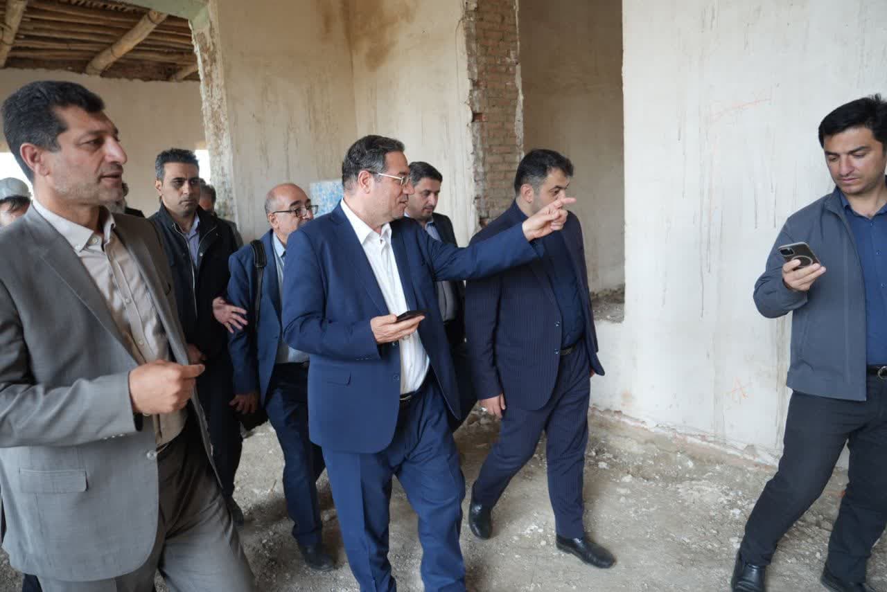 آلبوم تصویری / بازدید استاندار آذربایجانغربی از روند آماده سازی مرکز خدمات سرمایهگذاری استان