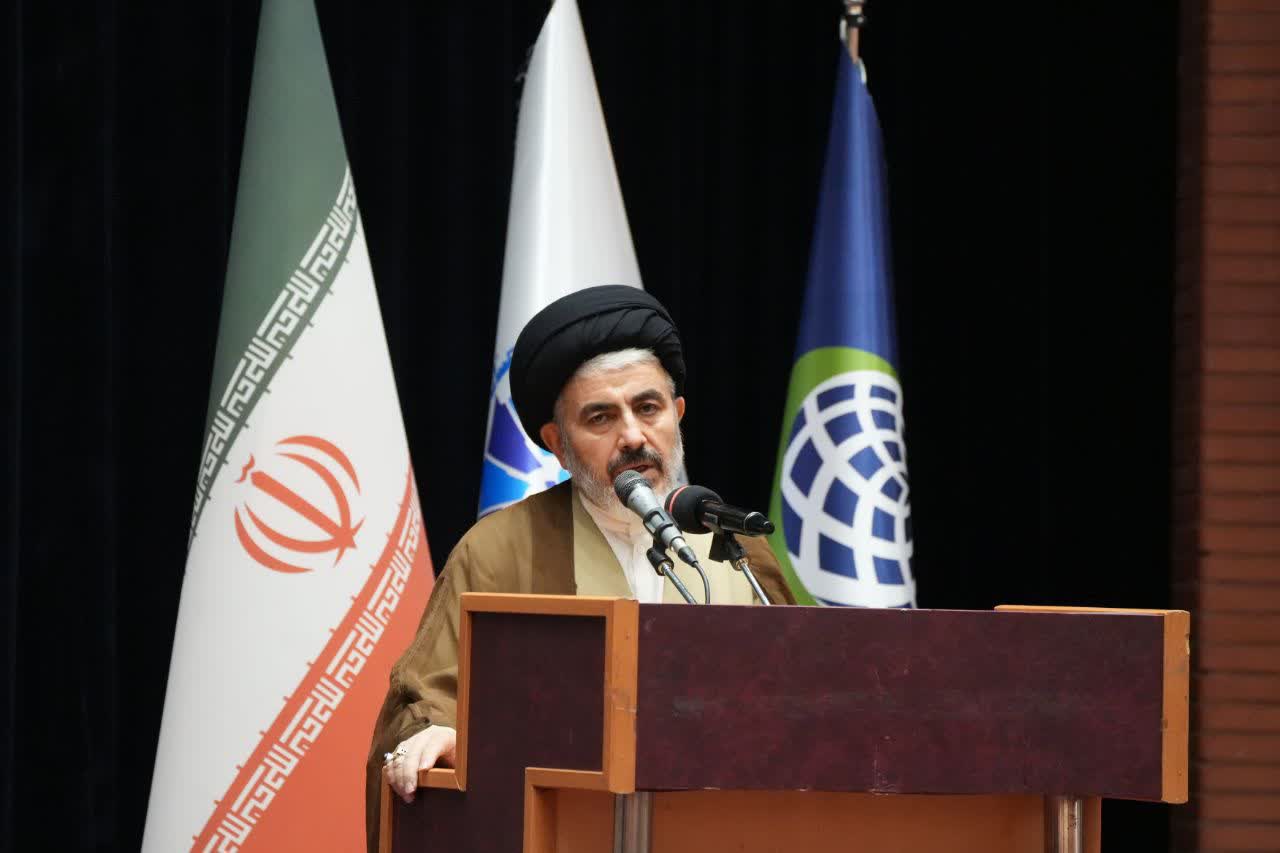 برگزاری نشست بررسی چالشها و راهکارهای توسعه اقتصادی آذربایجانغربی + تصاویر