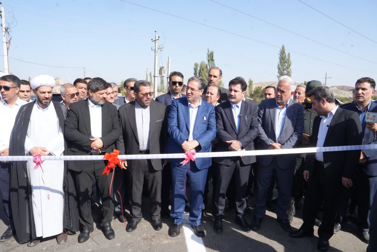 آلبوم تصویری / افتتاح 123 پروژه طرح هادی و آسفالت معابر روستایی در آذربایجانغربی
