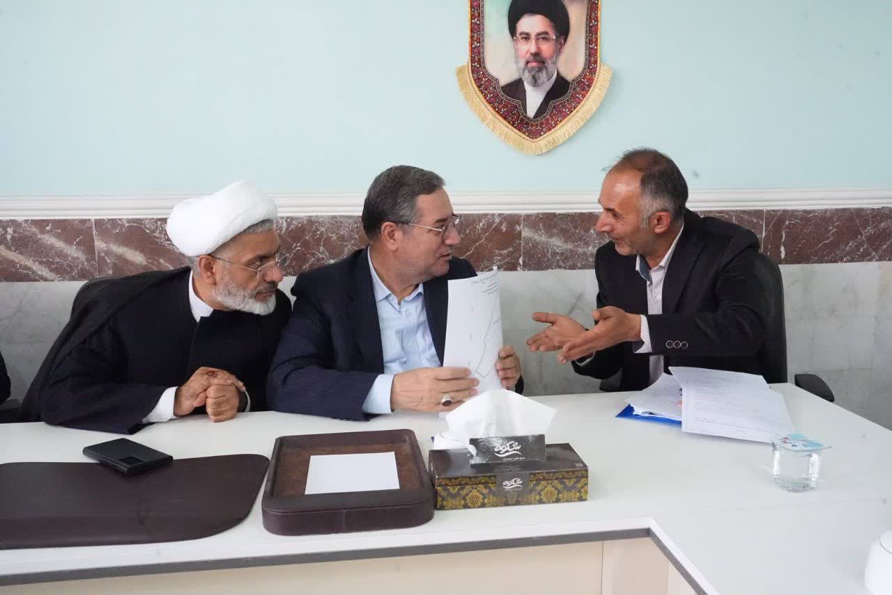 تأکید استاندار آذربایجانغربی بر رفع موانع سرمایهگذاری و مشکلات مردم در تکاب