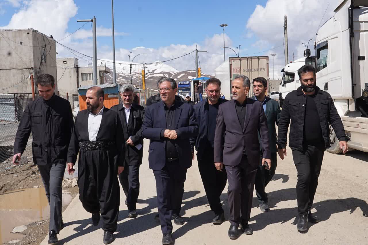 ارزیابی میدانی استاندار آذربایجان‌غربی از روند تردد و مبادلات مرزی در تمرچین + تصاویر