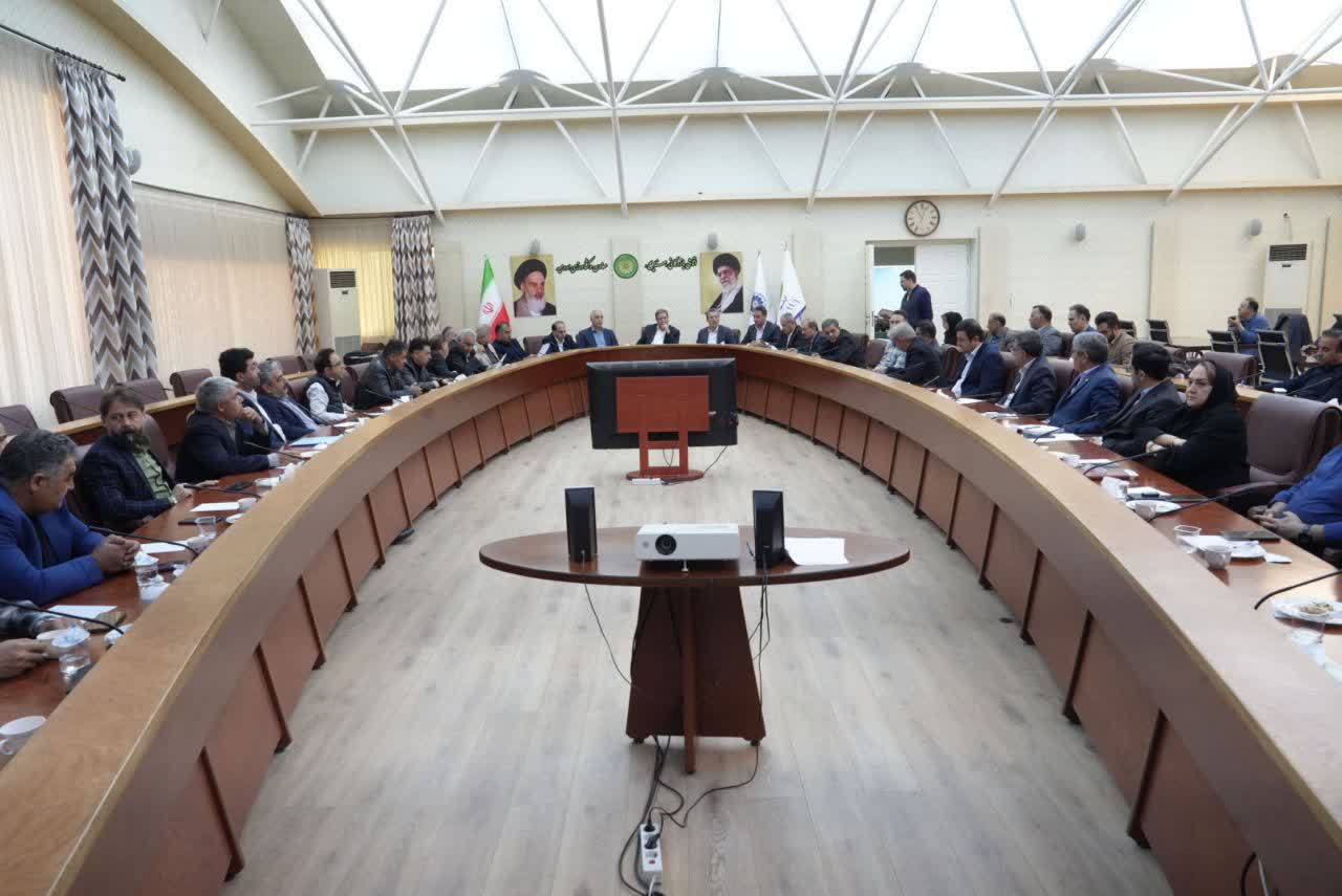 برگزاری جلسه بررسی مسائل و مشکلات فعالان اقتصادی در حوزه آرد + تصاویر