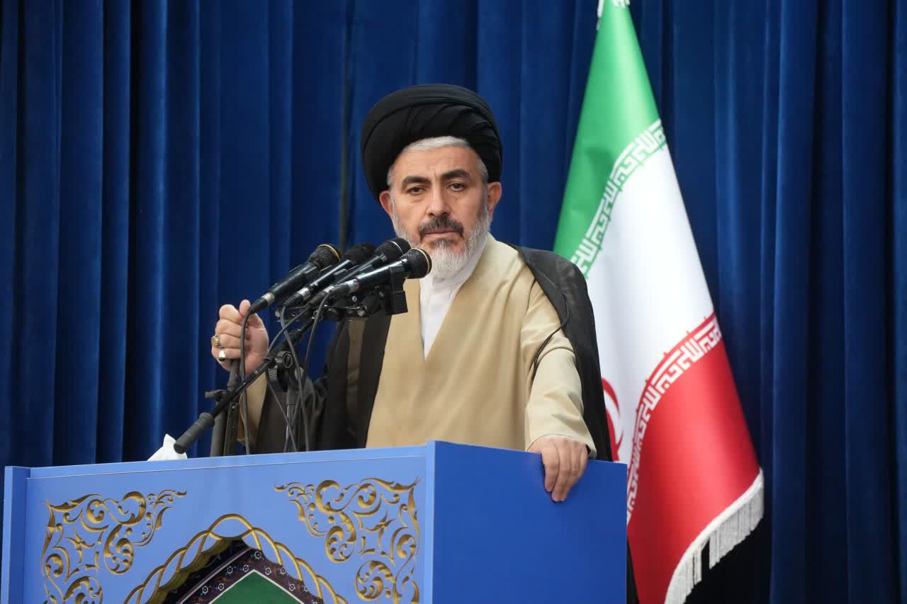 آلبوم تصویری / حضور استاندار آذربایجانغربی در آیین نماز جمعه ارومیه