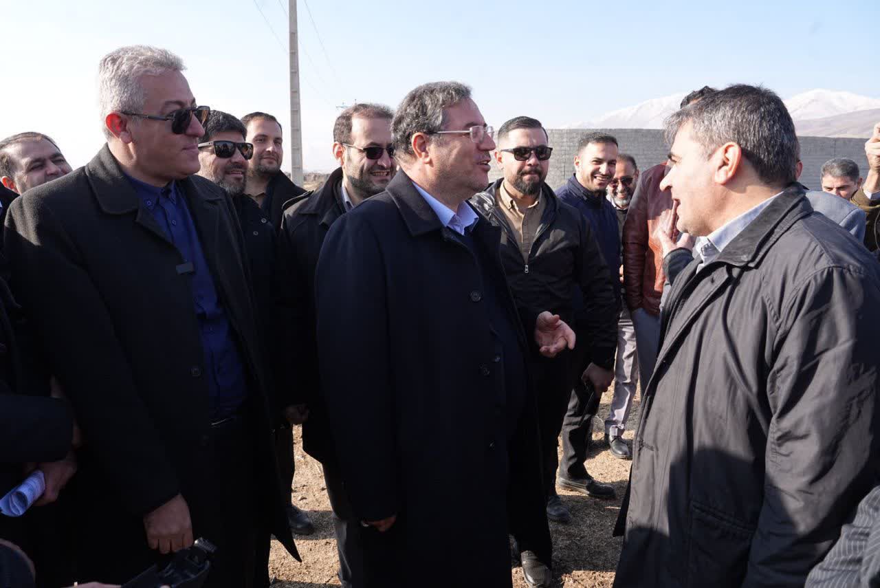 بازدید استاندار آذربایجان‌غربی از روند اجرای طرح نهضت ملی مسکن در شهرستان اشنویه + تصاویر