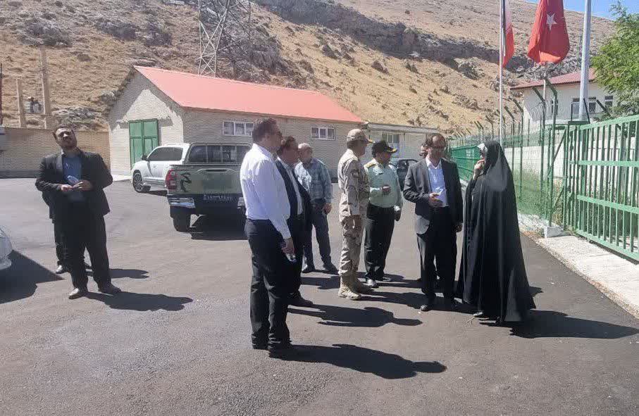 تحول در مرز بازرگان از پیگیری میدانی تا تسهیل تردد و رونق تجارت + تصاویر